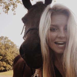 Meet your Posher, Sydney